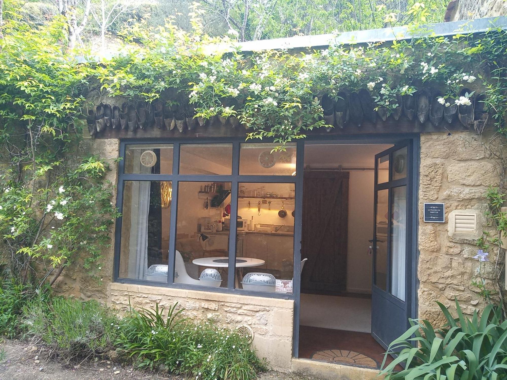 Chambre Du Sabotier - Studio Troglodytique - A 100 M Baignade En Riviere - Location De Canoe - Circuits Cyclo - Aire De Pique-Nique - 3 Restaurants Castelnaud La Chapelle Eksteriør billede