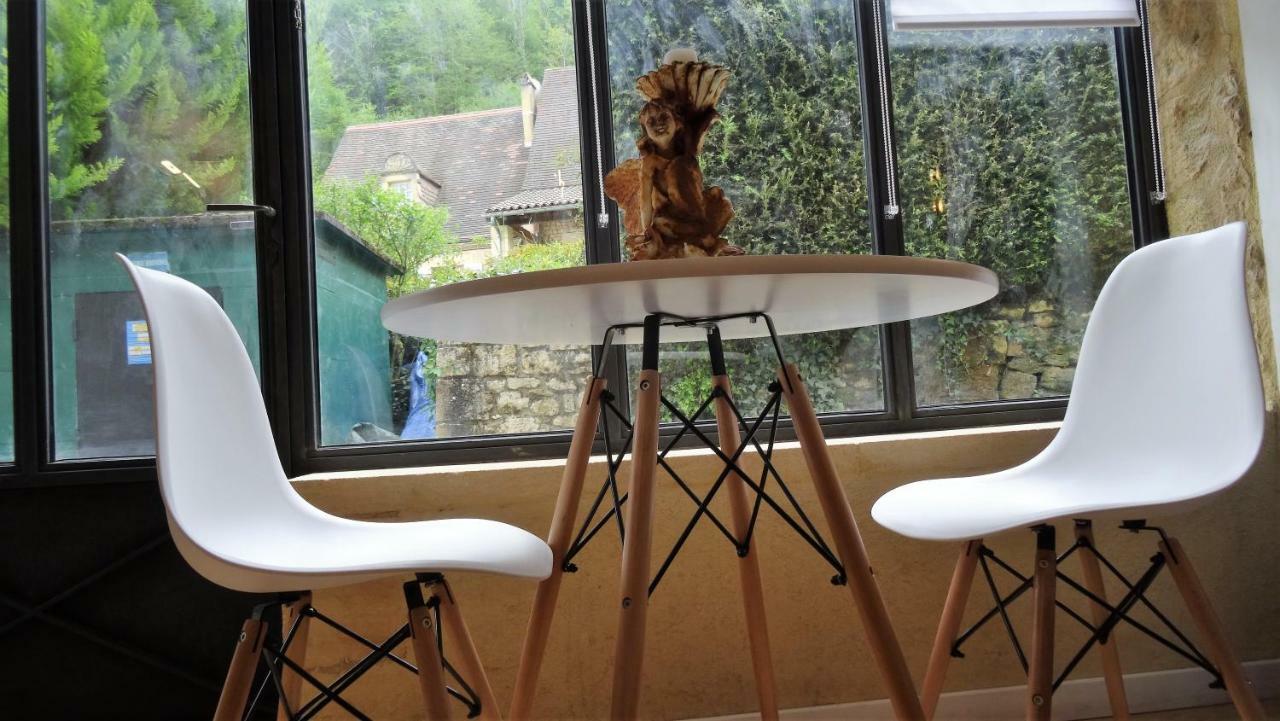 Chambre Du Sabotier - Studio Troglodytique - A 100 M Baignade En Riviere - Location De Canoe - Circuits Cyclo - Aire De Pique-Nique - 3 Restaurants Castelnaud La Chapelle Eksteriør billede