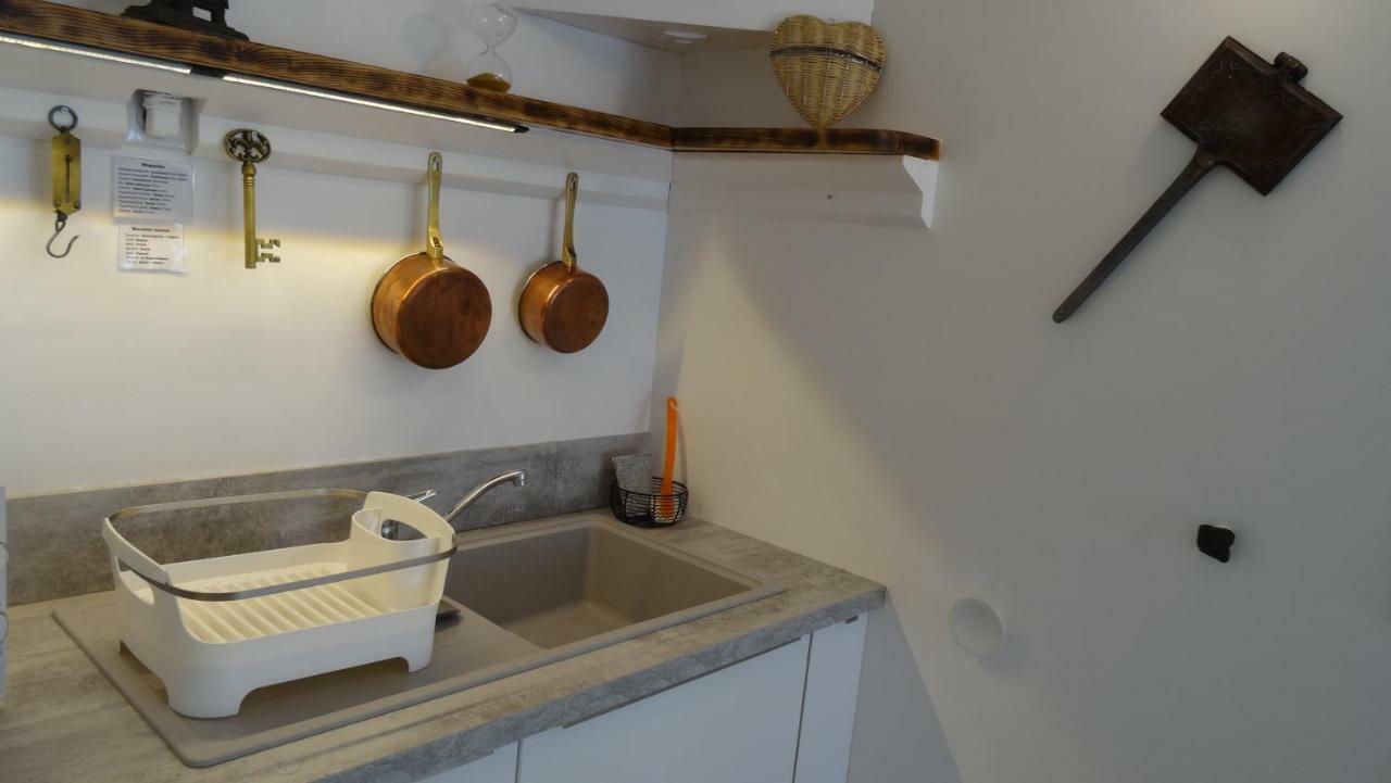 Chambre Du Sabotier - Studio Troglodytique - A 100 M Baignade En Riviere - Location De Canoe - Circuits Cyclo - Aire De Pique-Nique - 3 Restaurants Castelnaud La Chapelle Eksteriør billede